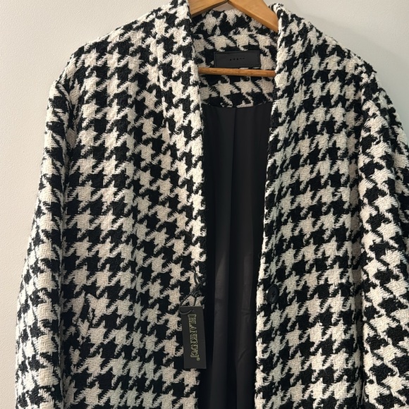 Blank NYC Coat - Picture 2 of 6